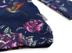 Creamie turtleneck total eclipse flowers